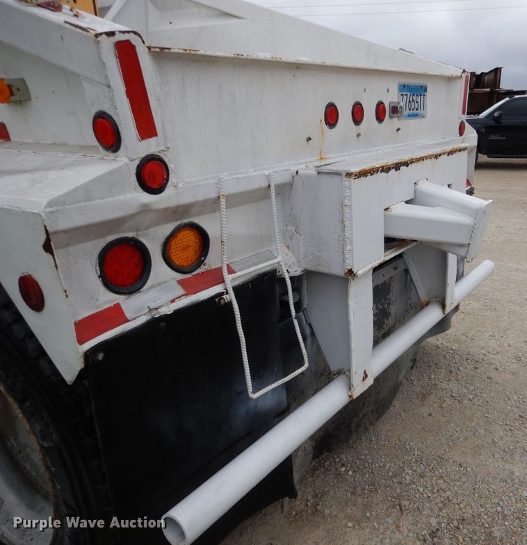 image for item AF9951 1998 Corn Belt S-4202-W bottom dump trailer