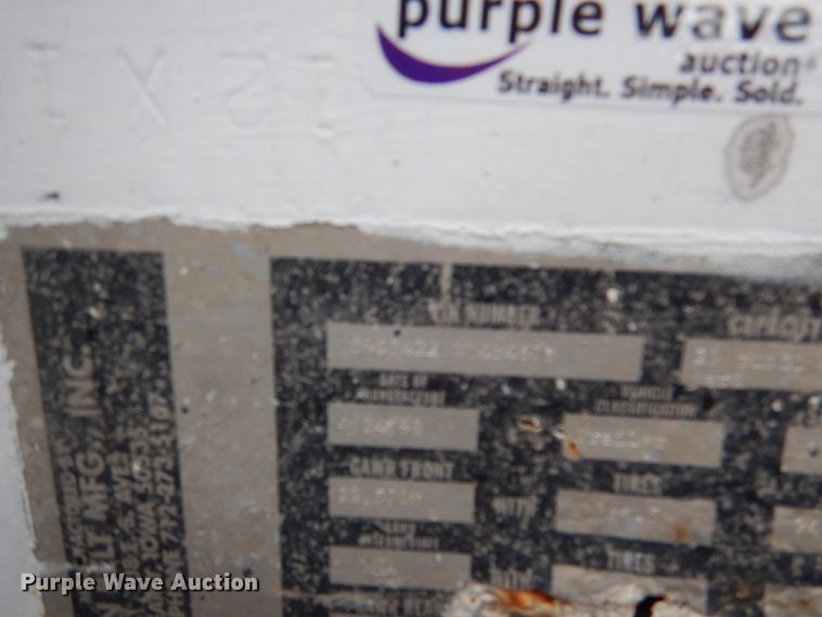 image for item AF9951 1998 Corn Belt S-4202-W bottom dump trailer