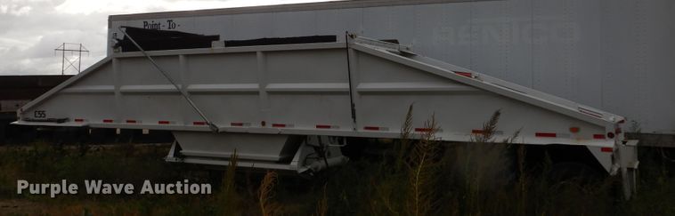 image for item AF9952 1998 Corn Belt S4202-W bottom dump trailer