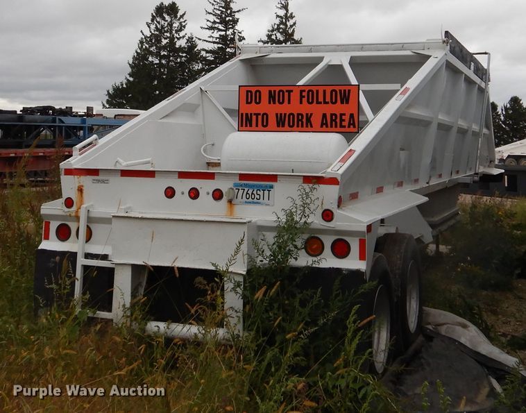 image for item AF9952 1998 Corn Belt S4202-W bottom dump trailer