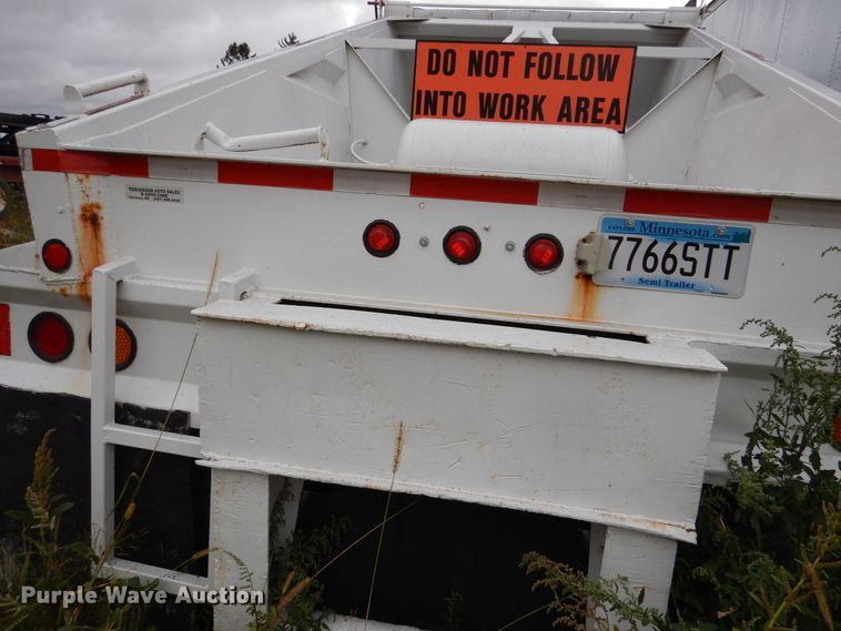 image for item AF9952 1998 Corn Belt S4202-W bottom dump trailer