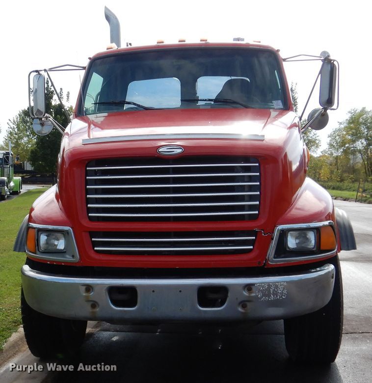 image for item AF9955 1999 Sterling L-Line  roll off container truck