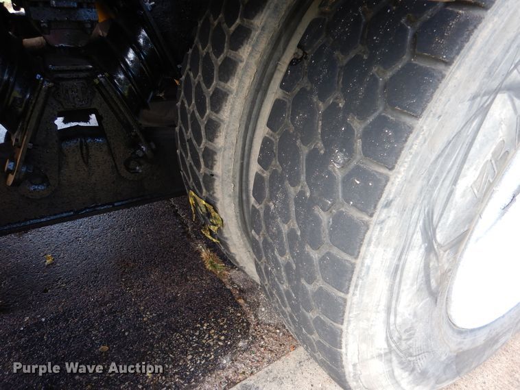 image for item AF9955 1999 Sterling L-Line  roll off container truck