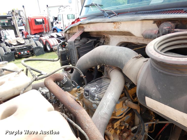 image for item AF9955 1999 Sterling L-Line  roll off container truck