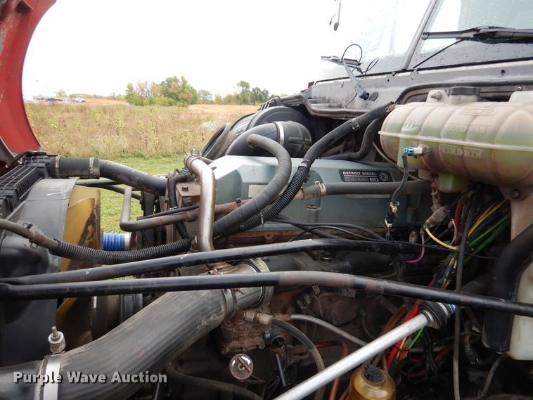 image for item AF9956 2006 Freightliner Columbia  semi truck