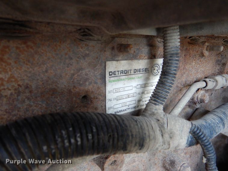 image for item AF9956 2006 Freightliner Columbia  semi truck