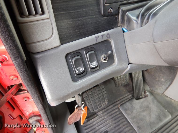 image for item AF9956 2006 Freightliner Columbia  semi truck