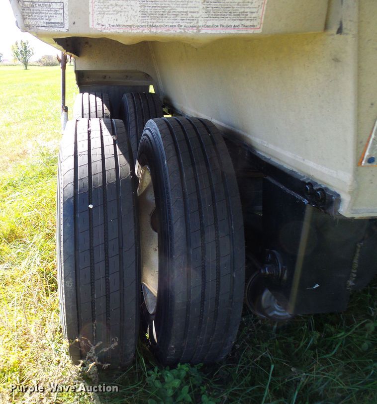 image for item DC2961 2008 Everlite end dump trailer