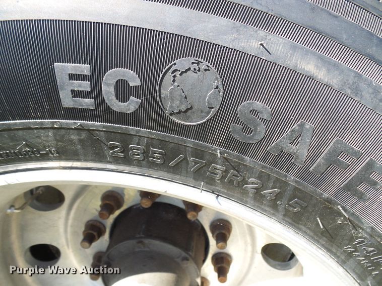 image for item DC2961 2008 Everlite end dump trailer