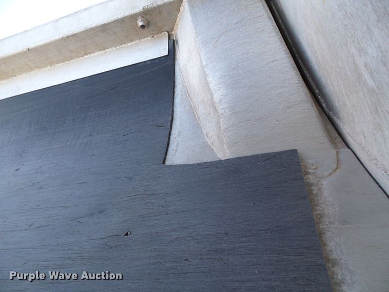 image for item DC2961 2008 Everlite end dump trailer