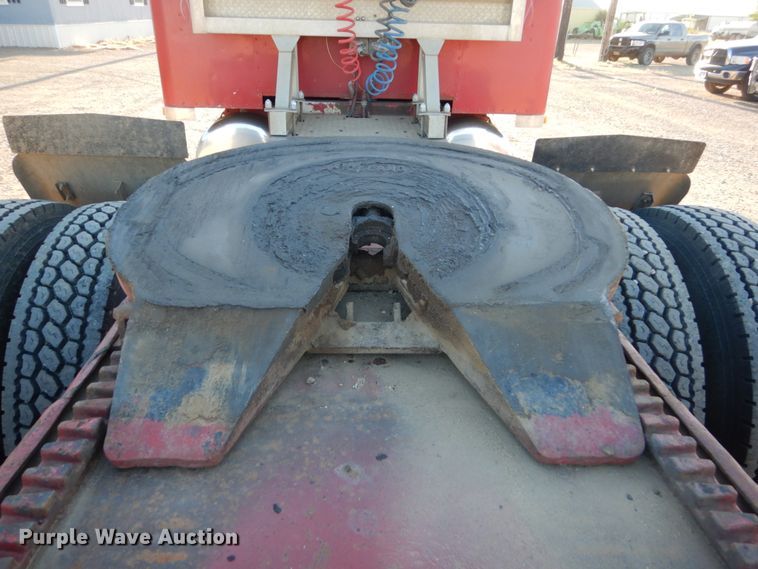 image for item DC8846 1984 Peterbilt 359  semi truck