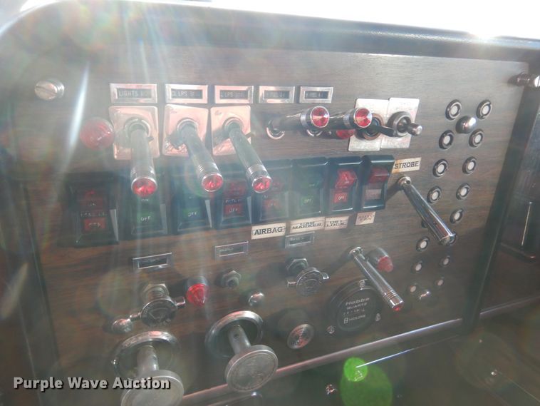 image for item DC8846 1984 Peterbilt 359  semi truck