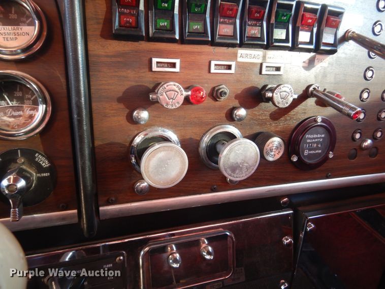 image for item DC8846 1984 Peterbilt 359  semi truck