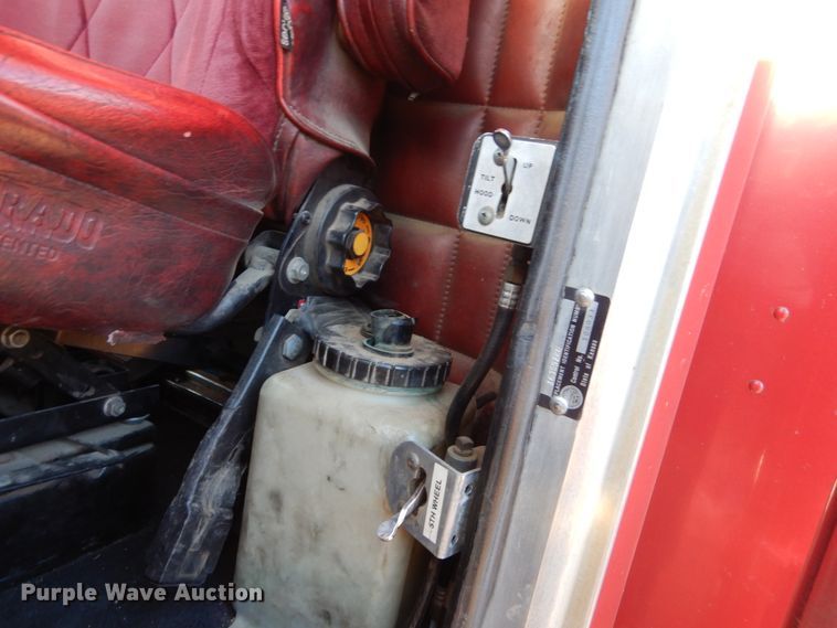 image for item DC8846 1984 Peterbilt 359  semi truck