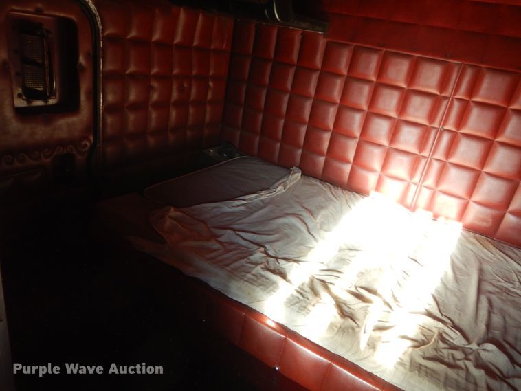 image for item DC8846 1984 Peterbilt 359  semi truck