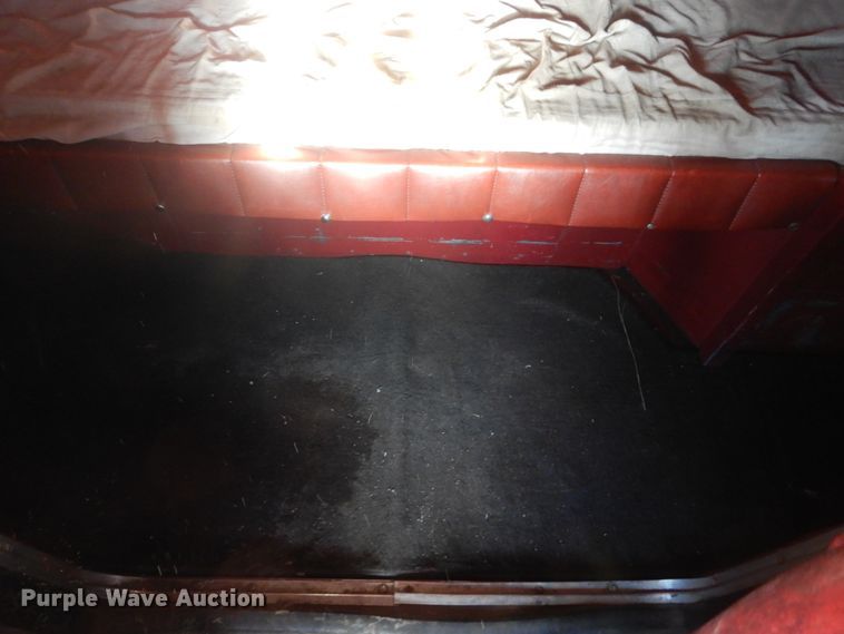 image for item DC8846 1984 Peterbilt 359  semi truck