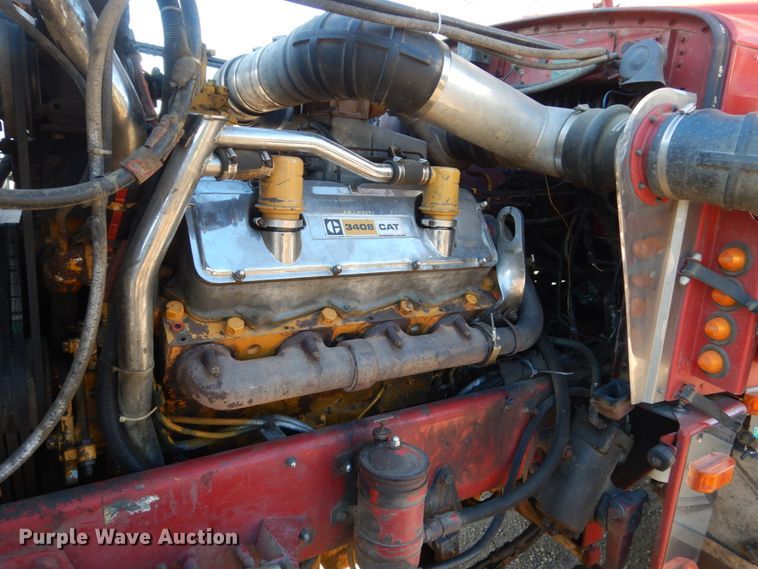 image for item DC8846 1984 Peterbilt 359  semi truck