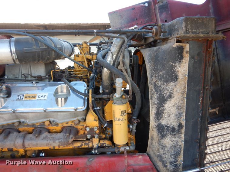 image for item DC8846 1984 Peterbilt 359  semi truck