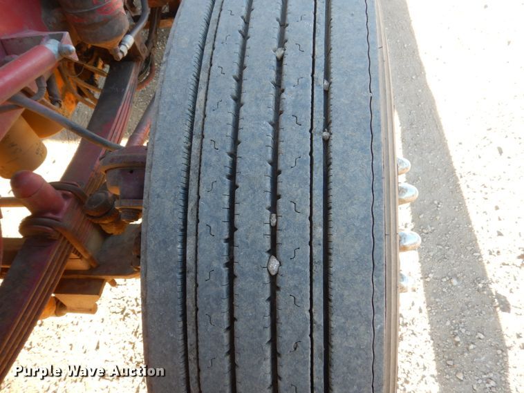 image for item DC8846 1984 Peterbilt 359  semi truck