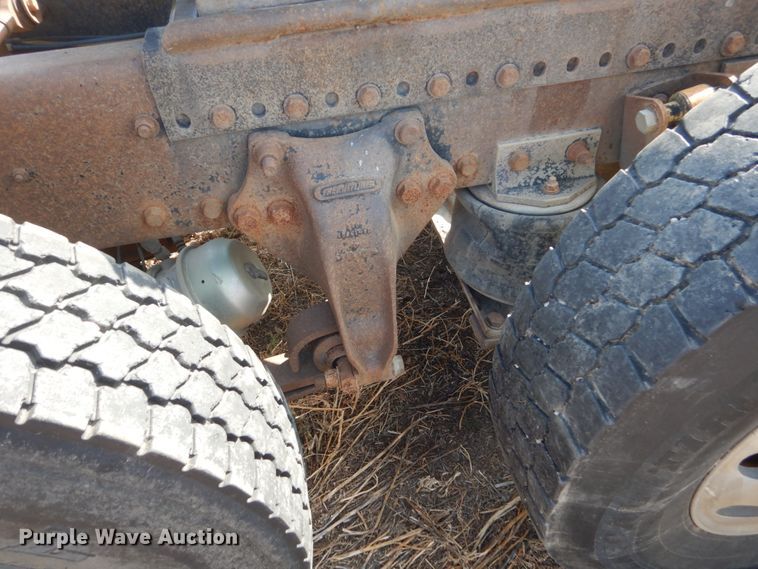 image for item DC8883 1998 Freightliner FLD  semi truck