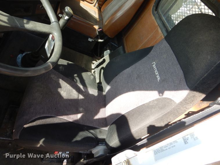 image for item DC8883 1998 Freightliner FLD  semi truck