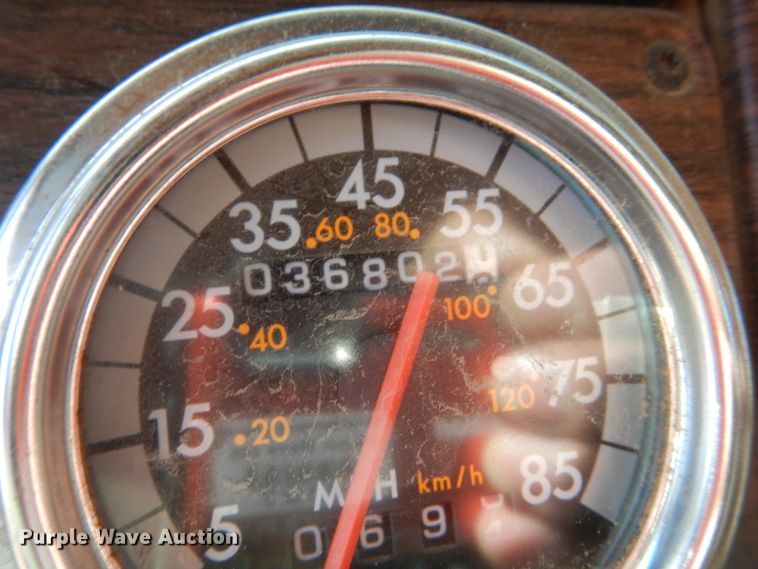 image for item DC8883 1998 Freightliner FLD  semi truck