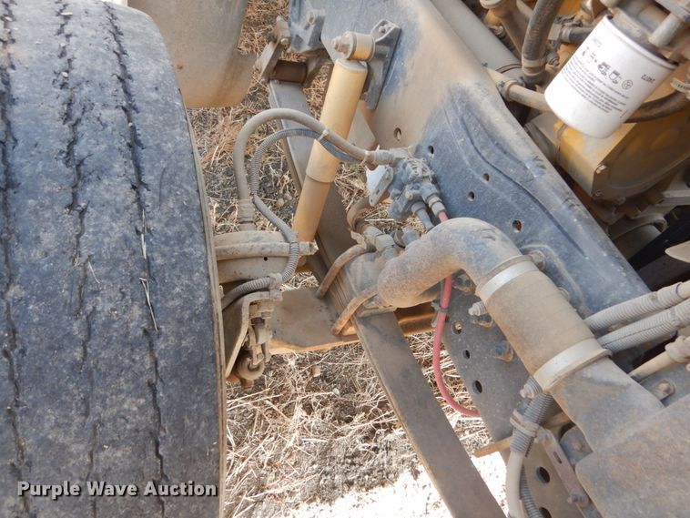 image for item DC8883 1998 Freightliner FLD  semi truck