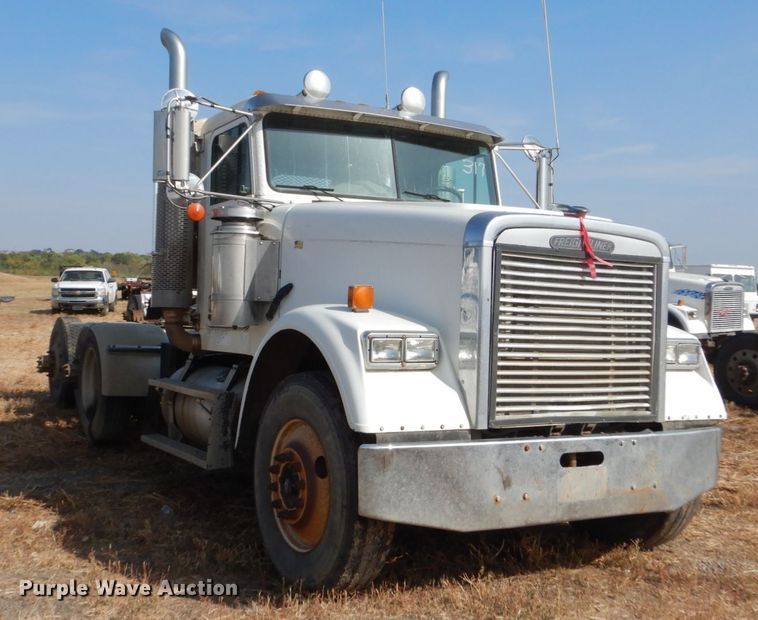 image for item DC8884 1998 Freightliner FLD  truck cab and chassis