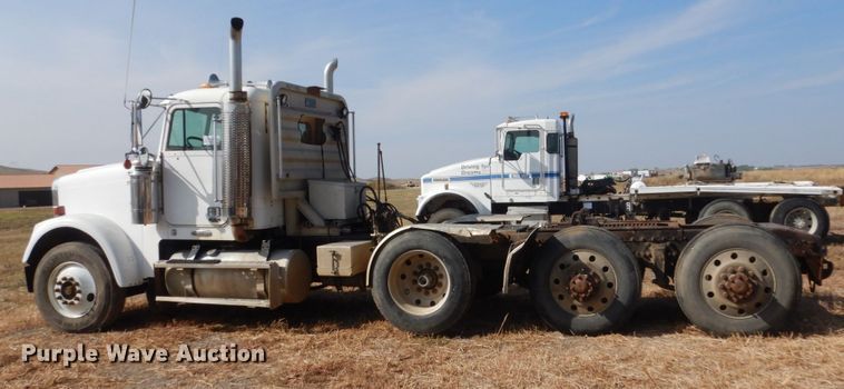 image for item DC8884 1998 Freightliner FLD  truck cab and chassis