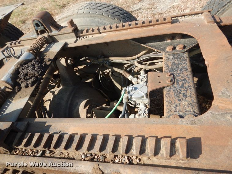 image for item DC8884 1998 Freightliner FLD  truck cab and chassis