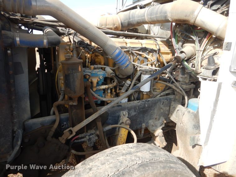 image for item DC8884 1998 Freightliner FLD  truck cab and chassis