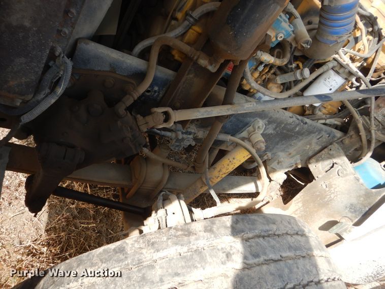 image for item DC8884 1998 Freightliner FLD  truck cab and chassis