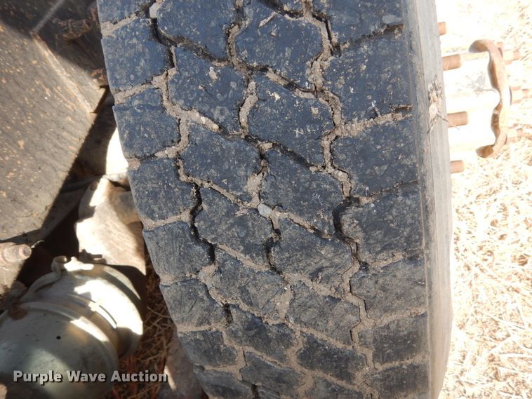 image for item DC8884 1998 Freightliner FLD  truck cab and chassis