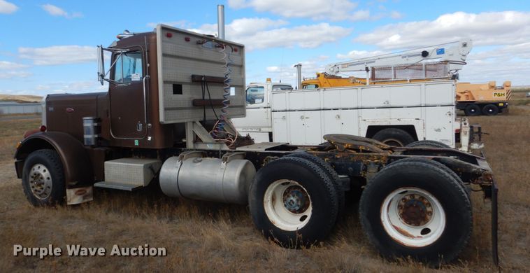 image for item DC8912 1982 Peterbilt 359  semi truck