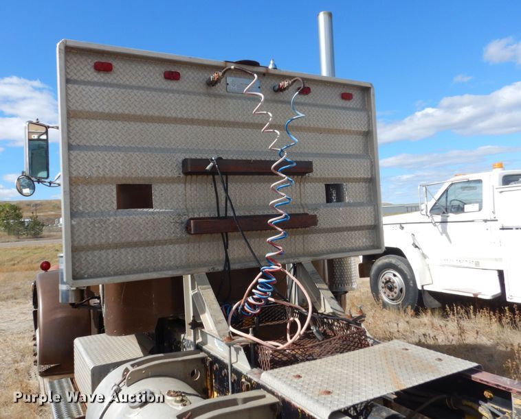 image for item DC8912 1982 Peterbilt 359  semi truck