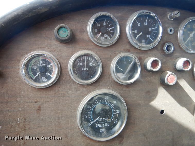 image for item DC8912 1982 Peterbilt 359  semi truck