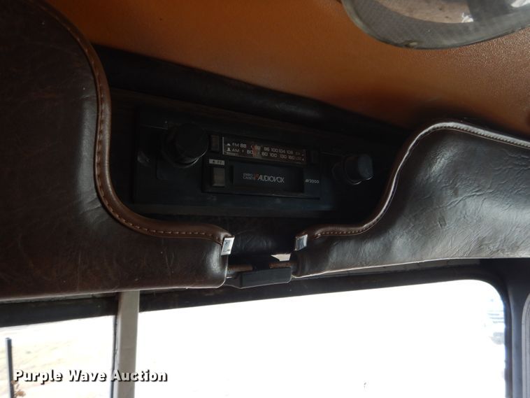 image for item DC8912 1982 Peterbilt 359  semi truck