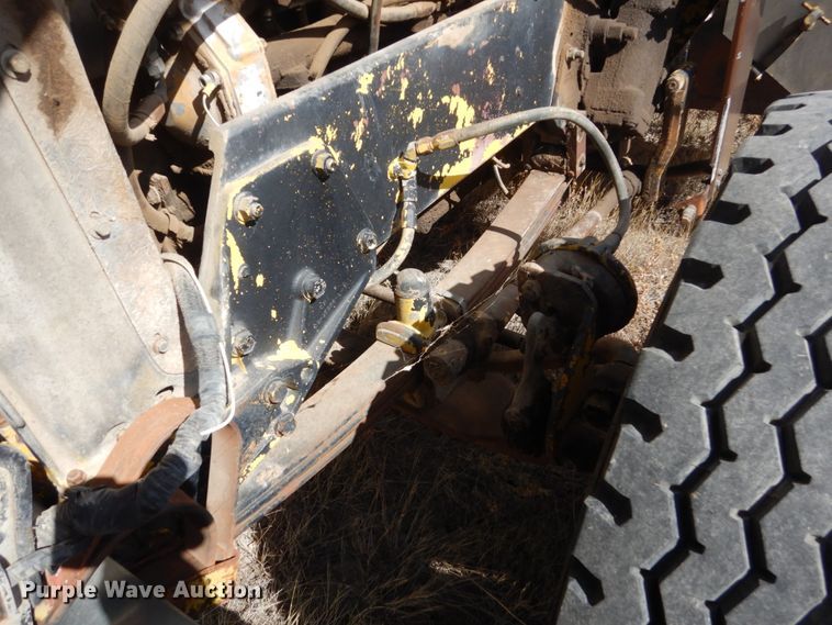 image for item DC8912 1982 Peterbilt 359  semi truck