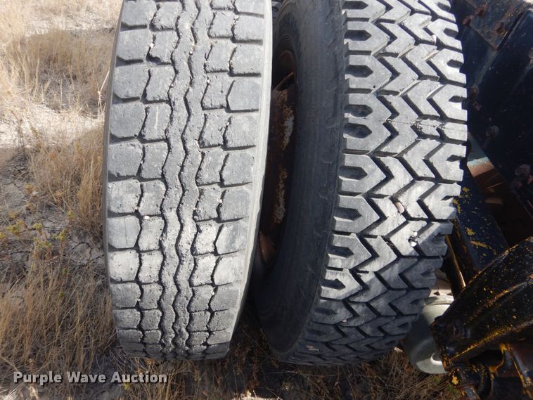 image for item DC8912 1982 Peterbilt 359  semi truck