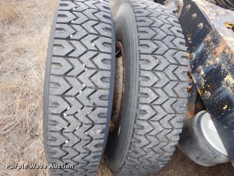 image for item DC8912 1982 Peterbilt 359  semi truck