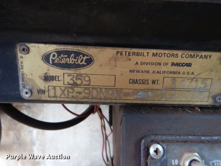 image for item DC8912 1982 Peterbilt 359  semi truck