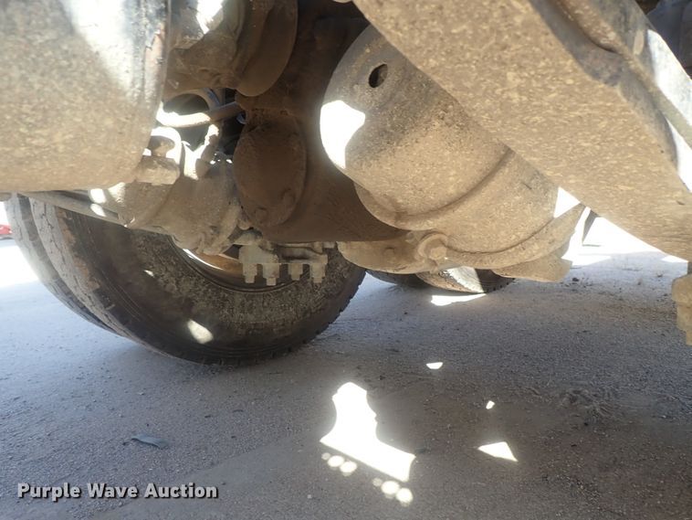 image for item DE0833 2005 Freightliner FLD Classic SD  semi truck