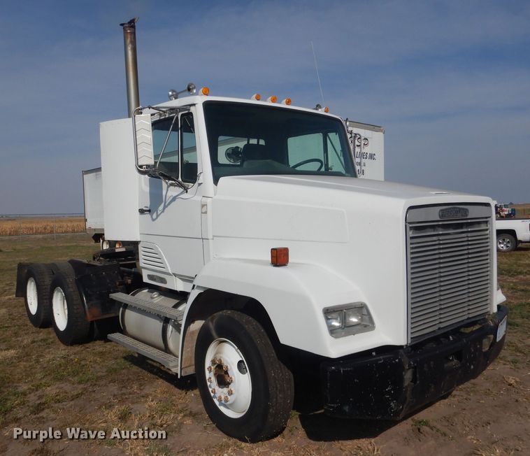 image for item DG4607 1989 Freightliner FLC112  semi truck