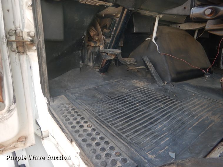 image for item DG4607 1989 Freightliner FLC112  semi truck