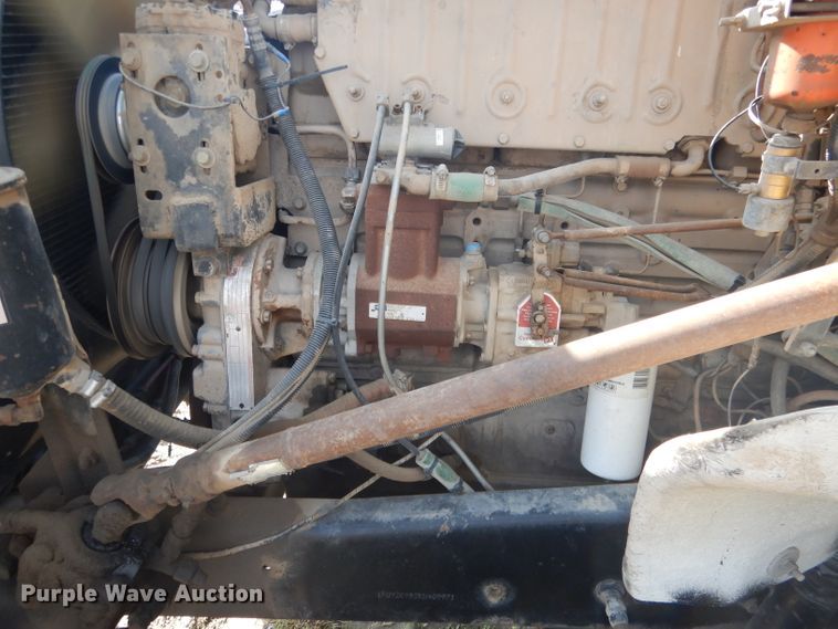 image for item DG4607 1989 Freightliner FLC112  semi truck