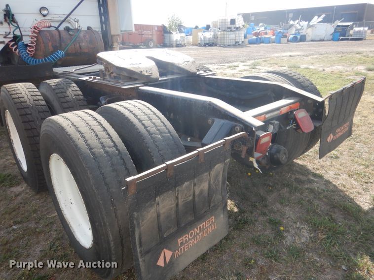 image for item DG4607 1989 Freightliner FLC112  semi truck