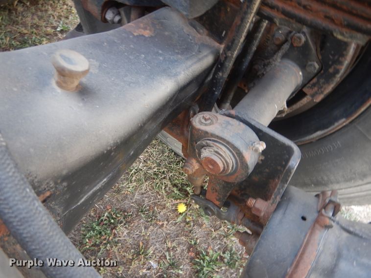 image for item DG4607 1989 Freightliner FLC112  semi truck