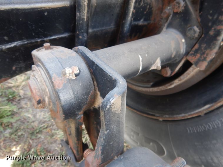 image for item DG4607 1989 Freightliner FLC112  semi truck