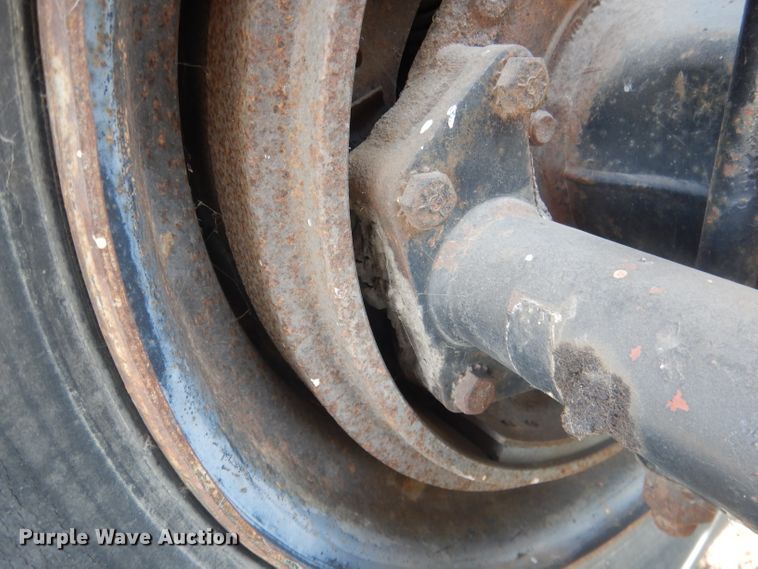 image for item DG4607 1989 Freightliner FLC112  semi truck