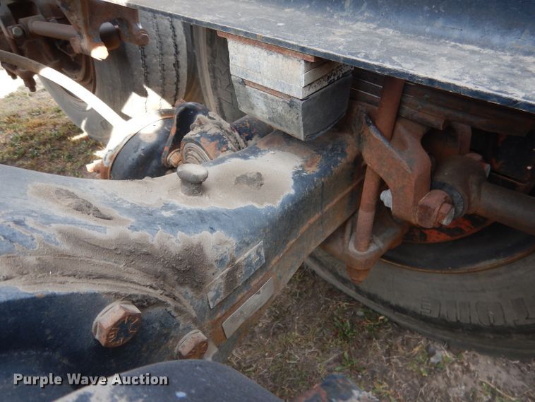 image for item DG4607 1989 Freightliner FLC112  semi truck